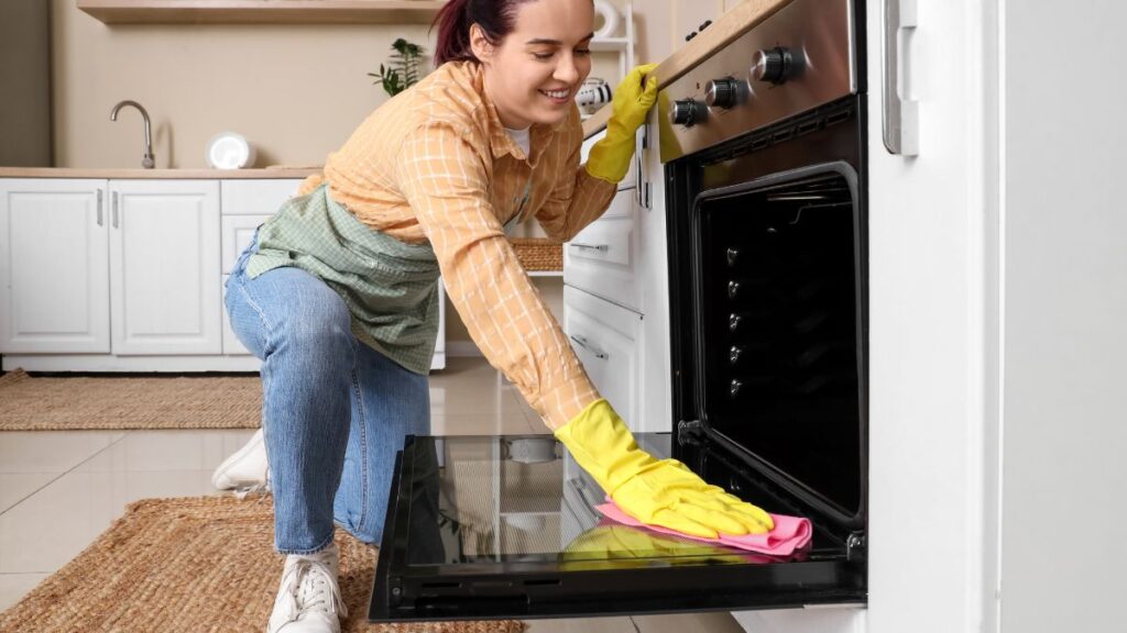 Eco-Friendly Oven Cleaning Without Harsh Fumes